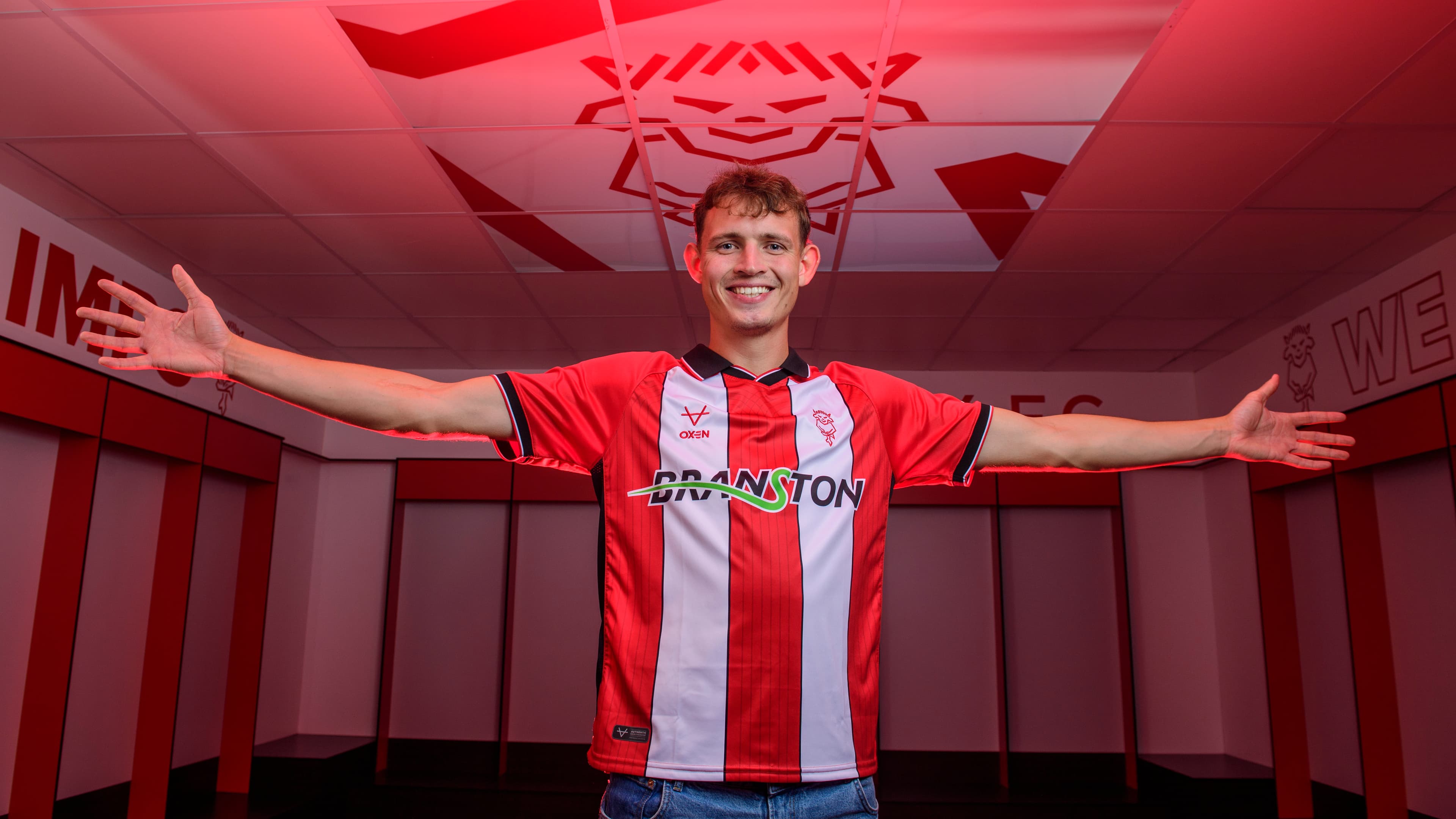 Imps agree deal for Ladefoged